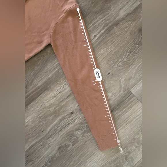 PrettyLittleThing Chocolate Hoodie - Picture 8 of 11